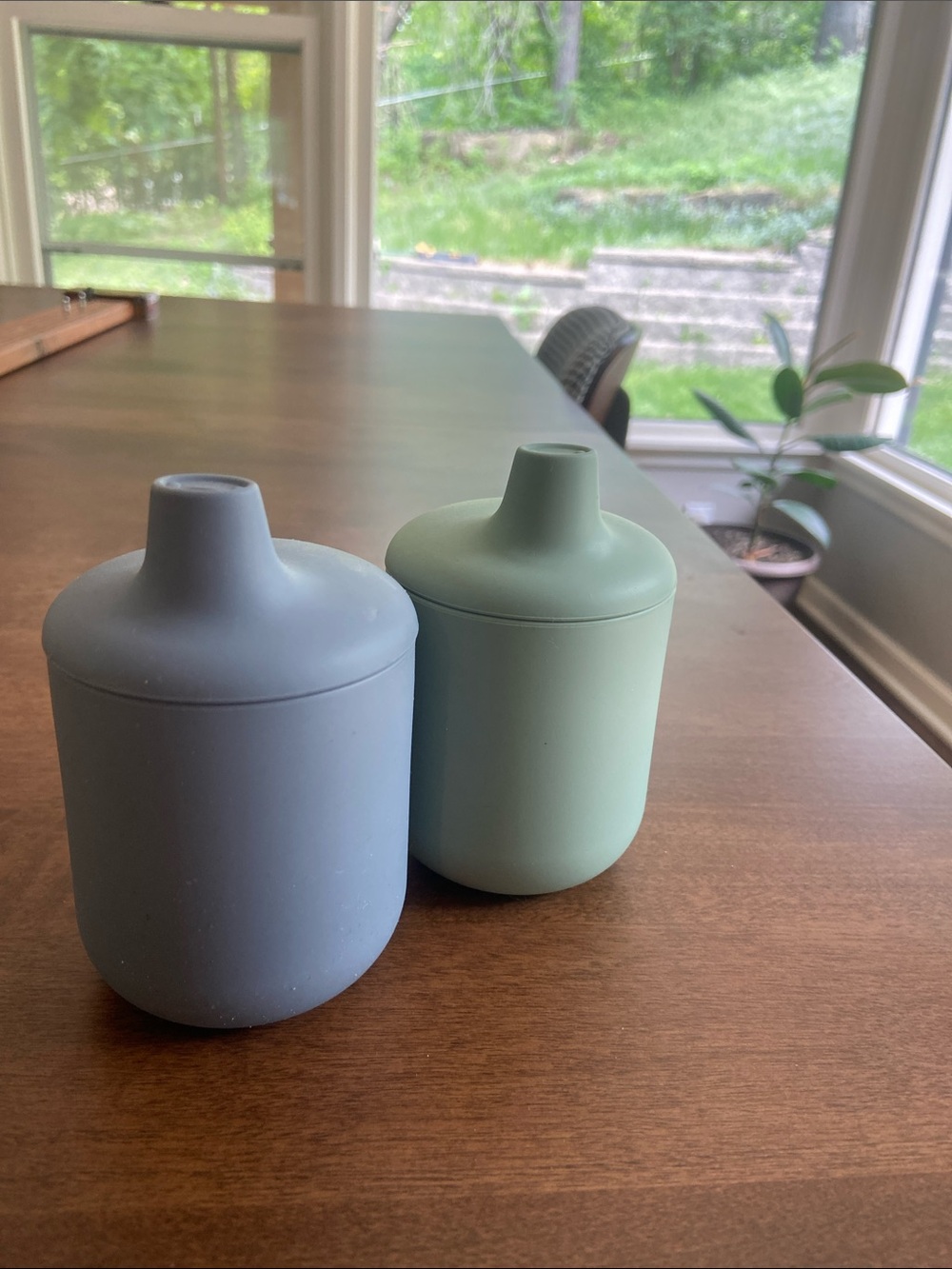 Mushie Tradewinds sillicone sippy cups